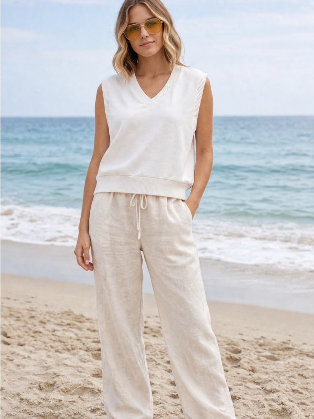 Daily Drills White Sleeveless V-Neck Vest